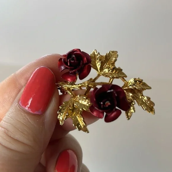 Red Roses Gold Tone Branch Brooch - Picture 7 of 7